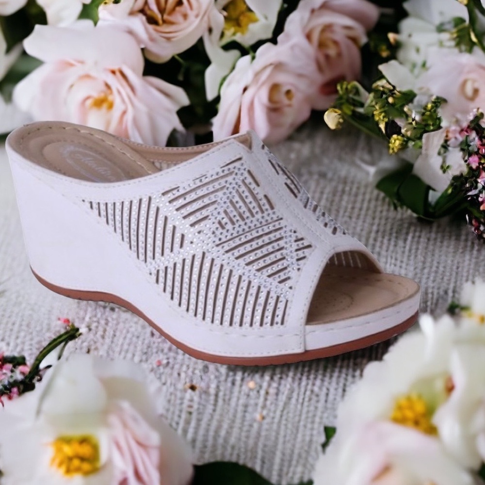 Size 10 Italina White Sequin Stud Embellished Slide-In Mule Comfort Wedge